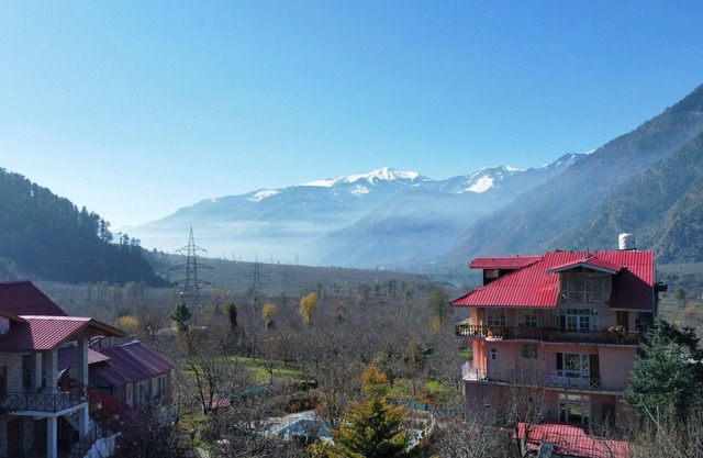 Luxury Stay in the Countryside of Himalayas
