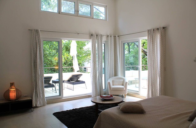 Luxury top-floor penthouse in beachfront residence, in the center of Sosua