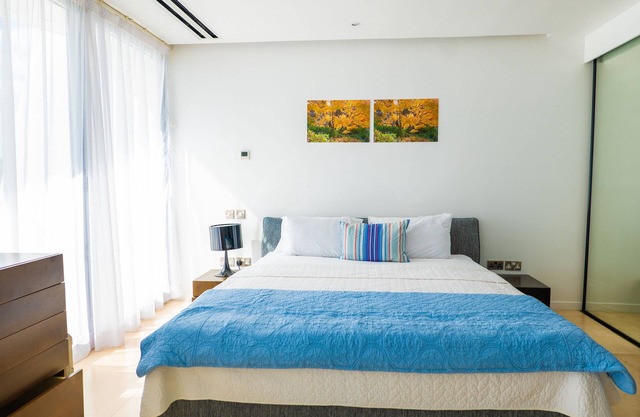 Luxury two-bedroom duplex , 5 minutes walk to the beach