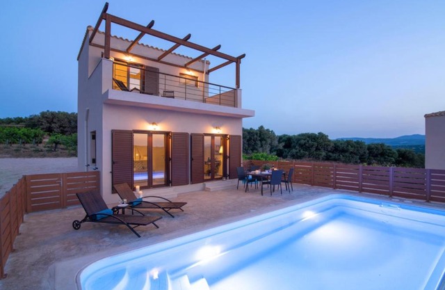 Luxury Villa Malvasia with Seaview and Heated pool