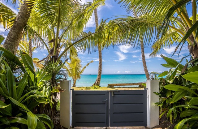 Luxury villa Playa Bonita – beachfront, private pool, chef, 7 BR, sleeps 20