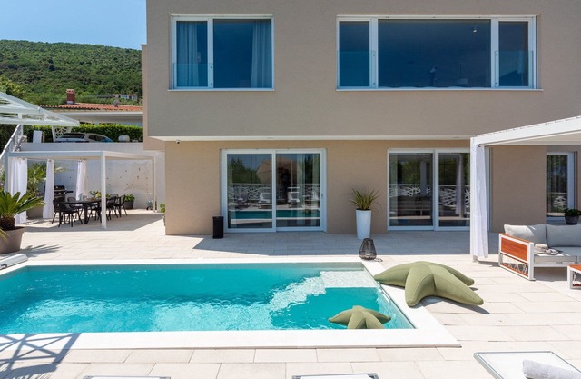 Luxury Villa Pure White with Pool