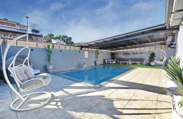 Luxury Villa with heated pool in Zfat