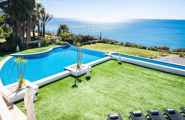 Luxury Villa with infinity pool and breathtaking sea view (New Prices)