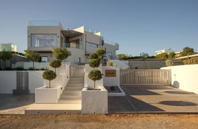 Luxury Villa Zakkallin - With Amazing View