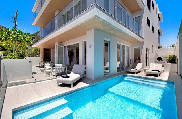 Luxury Villas West Beach