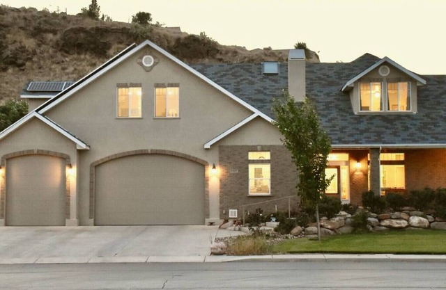 LV4 Large Basement Apartment for Zion Homebase
