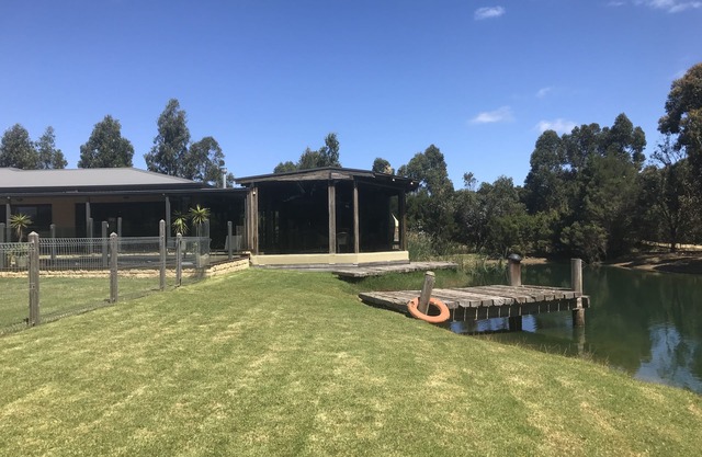 Mackaloucoo Retreat MR1 - Phillip Island
