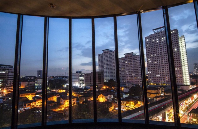 Madison 101 Hotel & Tower