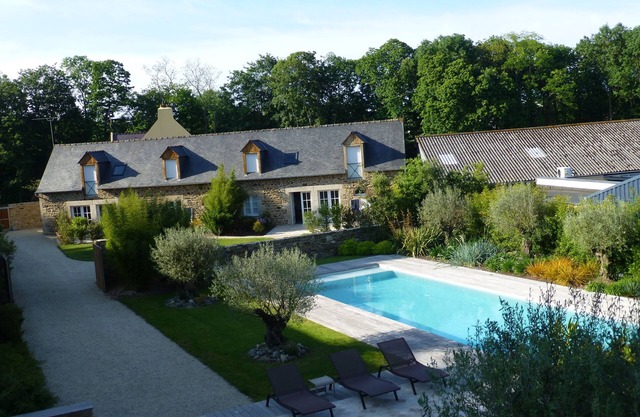 Magnificent DoubleHouse with swimming pool, Garden and Trieux View