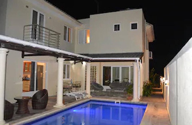 Magnificent villa with private pool 800 m from Trou-aux-Biches beach