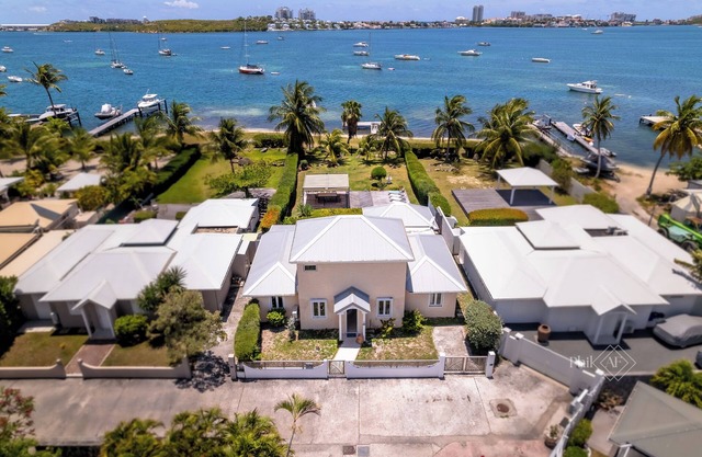Magnificent waterfront Villa Rivage in Baie Nettle