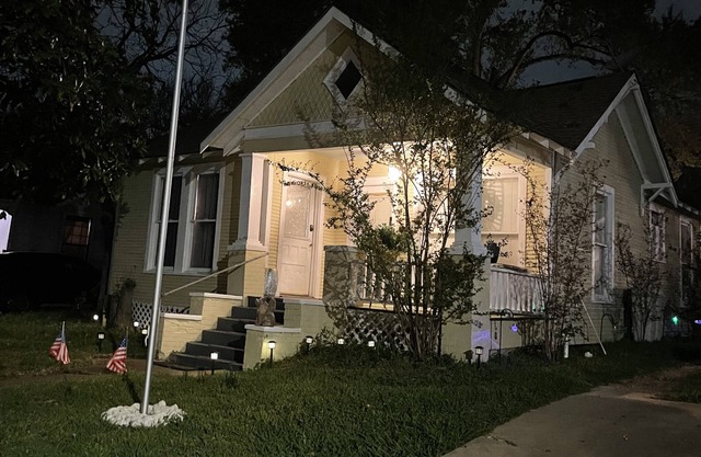 Magnolia House In the Heart of Downtown Brenham