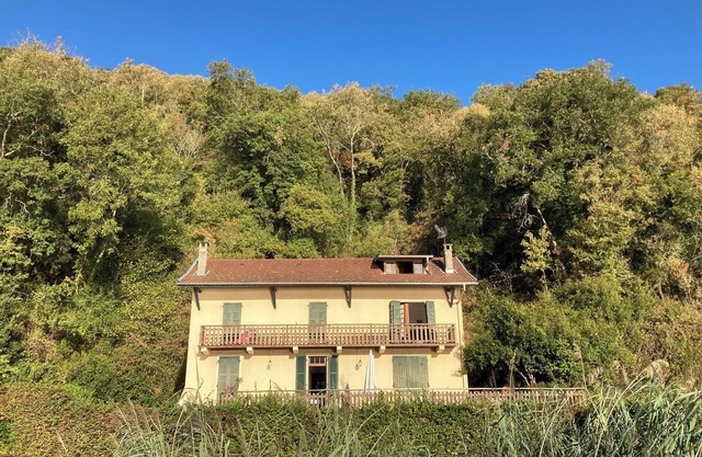 Maison au Bord du Lac