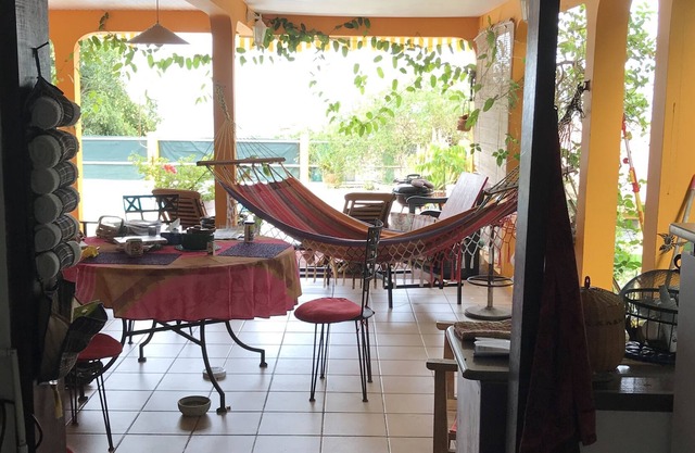 Maison Avec Jardin et Piscine, vue sur Mer, Parking, à 500 m. Plage