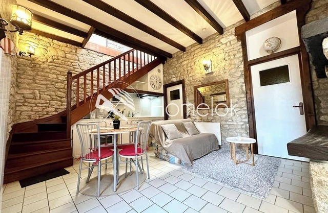 Maison de pêcheur atypique – Les pieds dans l’eau