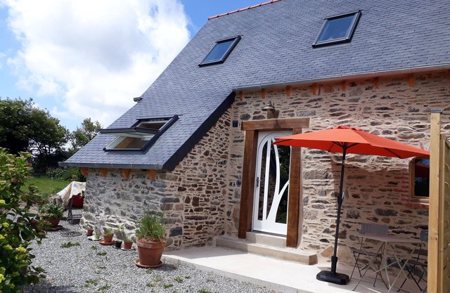 Maison de Pierre et de Lumière Entre Terre et mer