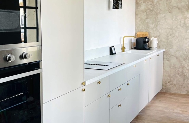 Maison de Terre - Luxury vacation home in the Dordogne with pool! Up to 6 people.