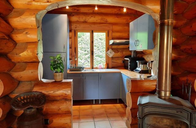 Maison de Charme Avec Piscine sur Grand Terrain