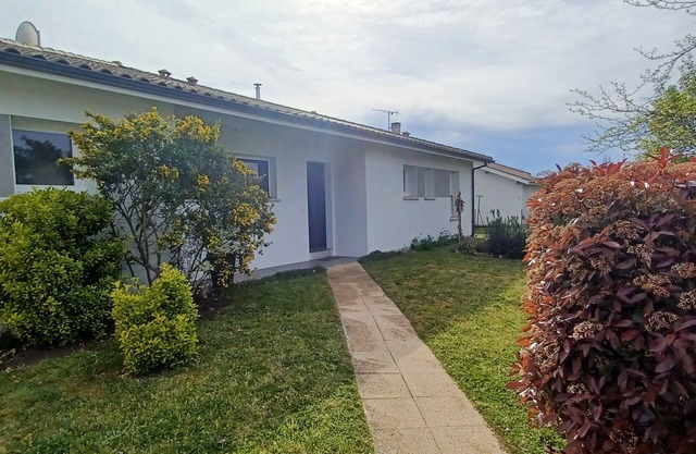 Maison Proche de Toutes Commodités et Piste Cyclables a 50 m qui Mène a l Océan