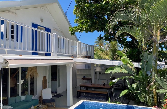 Maison Terre Sainte Bord de mer Avec Piscine