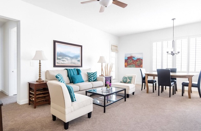 Majestic Mountain Views- 2 private patios- 2 bed/2 bath sleeps 6- 064225