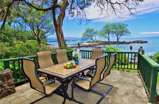 Makena Oceanfront Home 3 Bedroom/3 Bath 1/2 Acre Lot On The Ocean