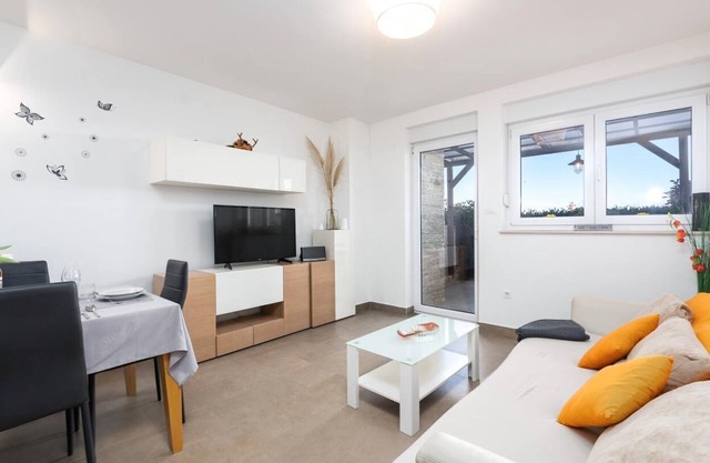 Malas Home in Tar-Vabriga