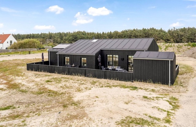 "Malomir" - 500m from the sea by Interhome
