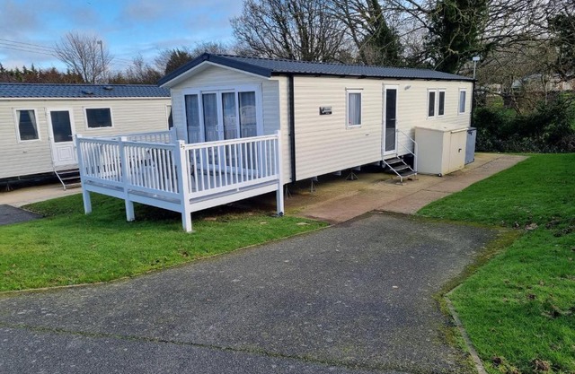 "Malton" LG27 Pet Friendly
