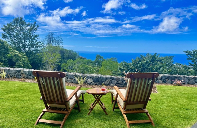 Mango Sunset Bed and Breakfast