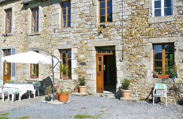 Manoir LE BREUIL - 3-star gite 3,500 m2 park - Côtes de d'Armor BRITTANY