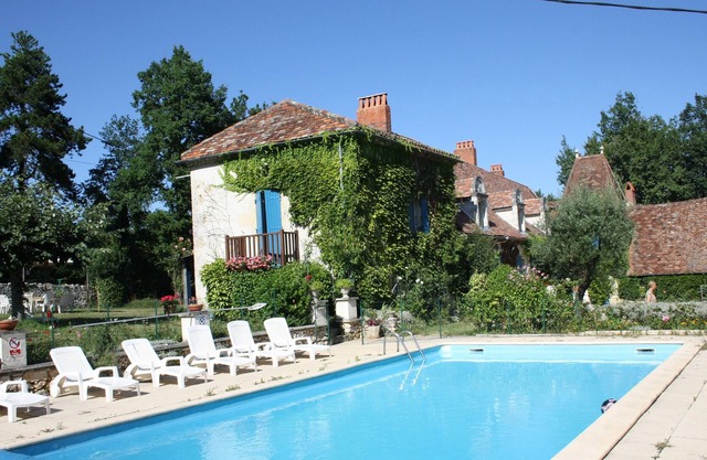 Mansion form the 18th century in Dordogne, close to Perigueux, village of Le Change