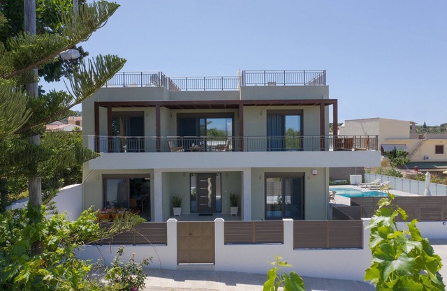 Manuel's dream villa,Private pool,Near amenities