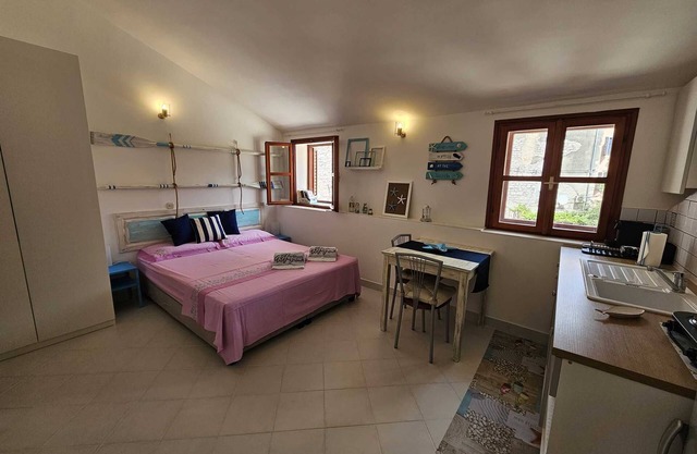 MARE FUORI - Studio Apartment with Terrace