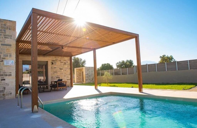 Marelia Villa 1 - Unique quit villa with stunning Psiloritis Mountain View