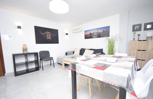MARINA BAIXA (2 BEDROOMS)