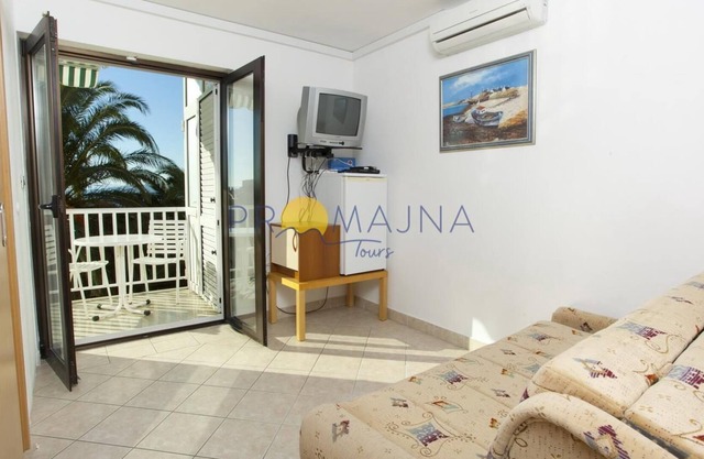 Marinko 4A - apartment for 2+2 persons
