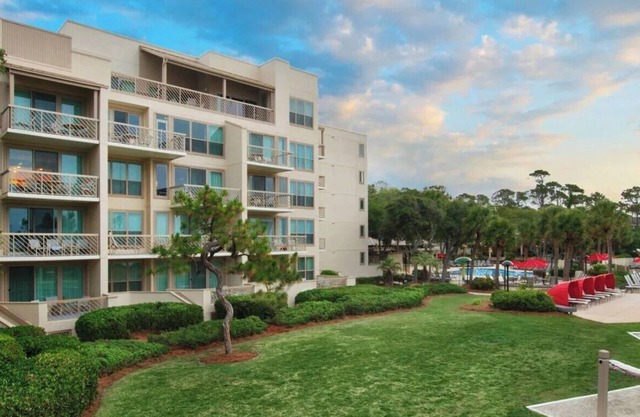 Marriott Monarch at Sea Pines- 2 Bedroom Unit Sleeps 6!