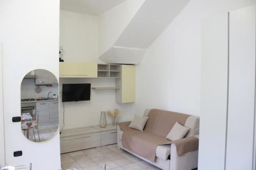 Mary s house, Seregno