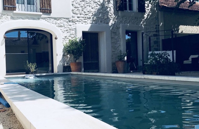 Mas de Ville 1880 in the heart of Provence (10min from Avignon Festival)