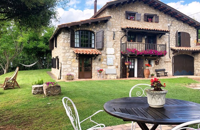 Masia Cap del Roc With Gorgeous Mountain View