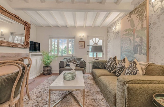 Matchstick Cottage Su