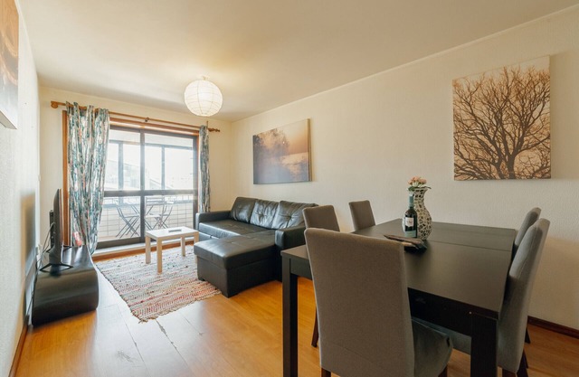 MATOSINHOS SEA SIDE 1BD by VACATIONY