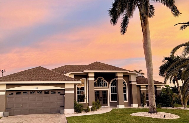 McShandy's 4B2B modern home with heated pool and gulf access