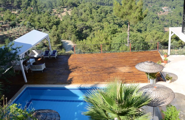 Melisa Villa with SEA VIEW private pool and garden all rooms airconditioned