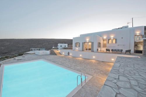 Memos Luxury Living at Kithnos