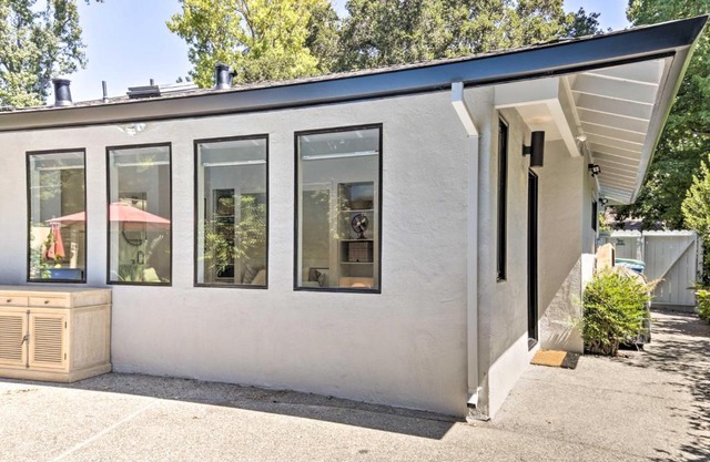 Menlo Park Studio about 2 Mi to Stanford University
