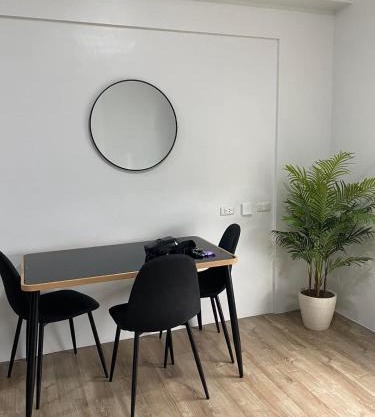 Mesavirre Studio Unit