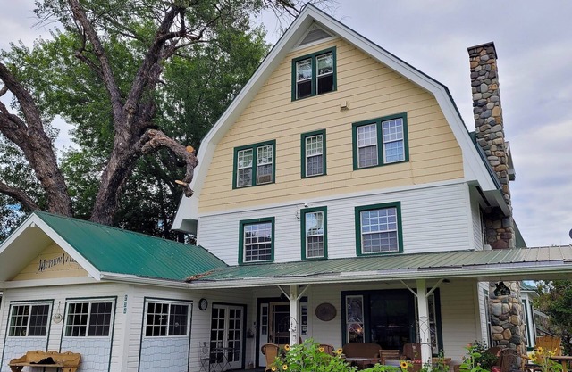 Methow Valley Inn-4 Bedroom Option, Lovingly Restored&Beautifully Maintained!